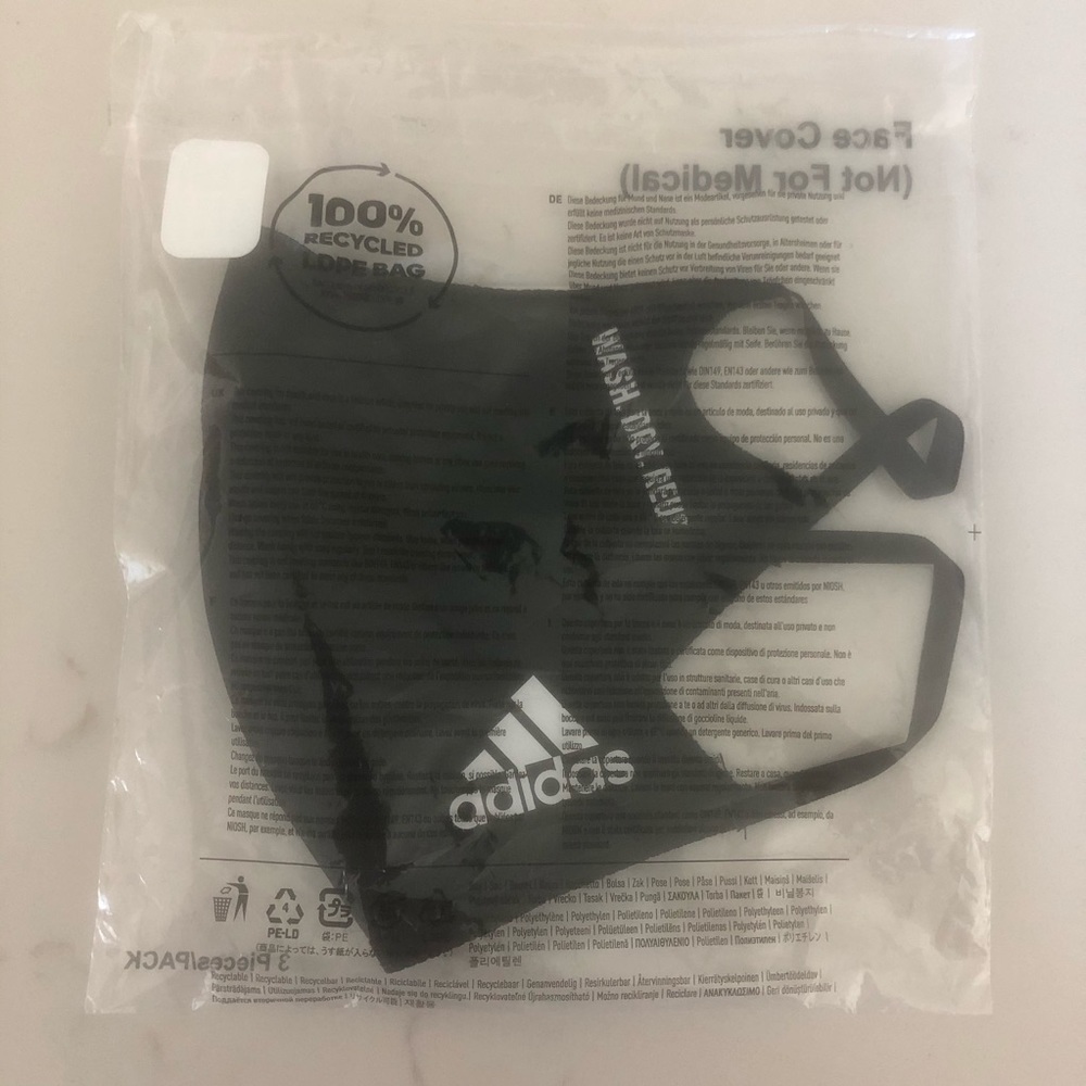 NWT Adidas Mask / Face Cover - Picture 7 of 7